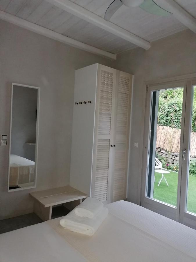 Yalos Luxury Home Agioi Saranta Kültér fotó
