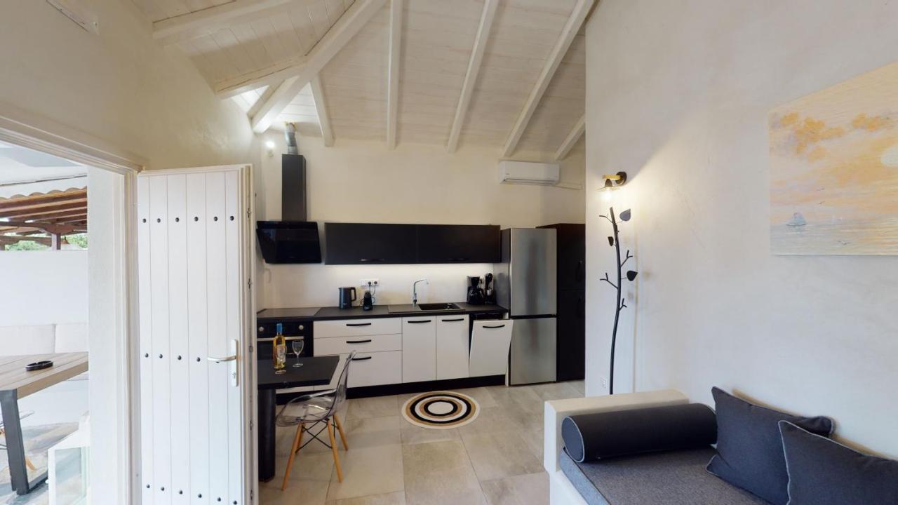 Yalos Luxury Home Agioi Saranta Kültér fotó